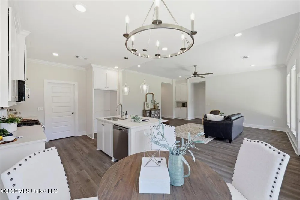 300 Courtney Lane Magee, MS 39111