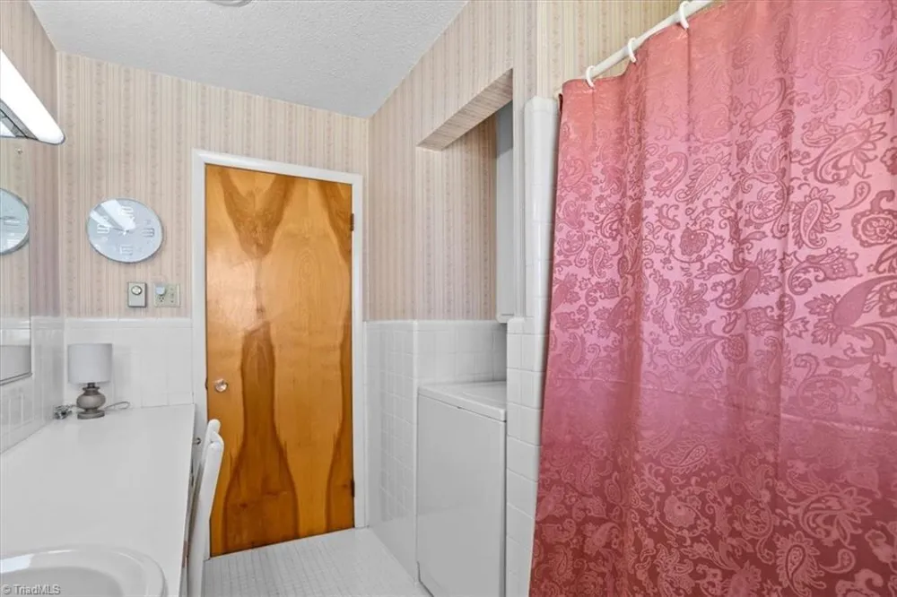 6500 Osceola Ossipee Road Elon, NC 27244