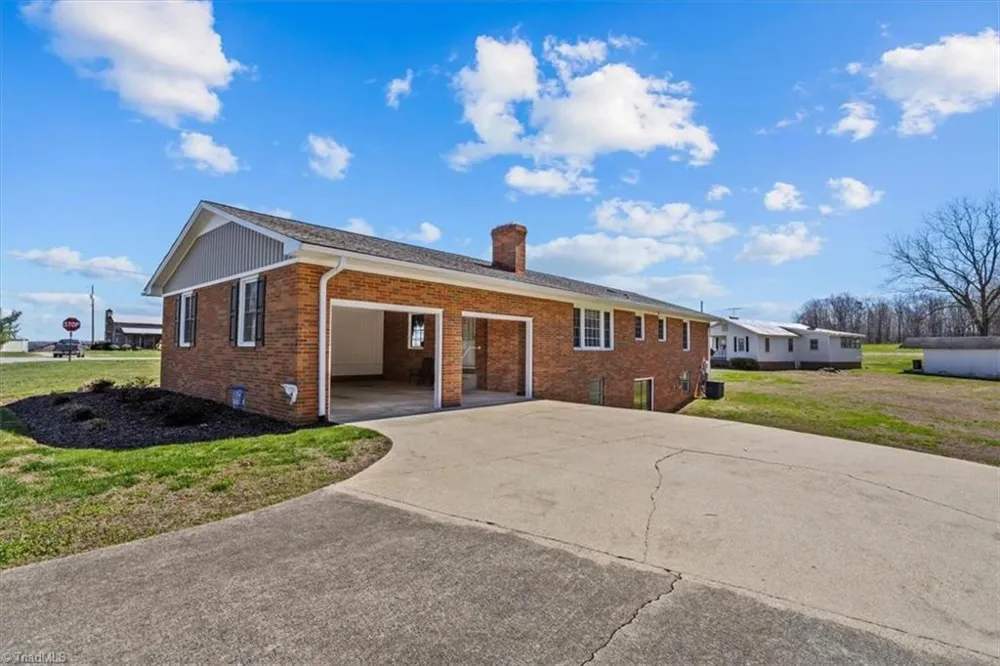 6500 Osceola Ossipee Road Elon, NC 27244