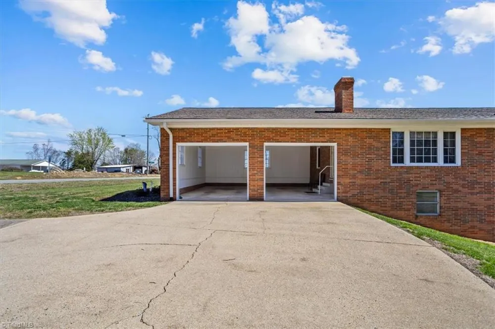 6500 Osceola Ossipee Road Elon, NC 27244