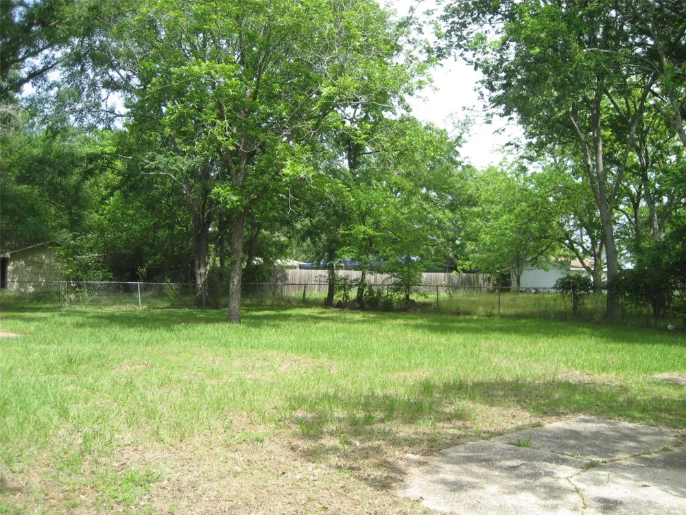 108 Briar Lane Crockett, TX 75835