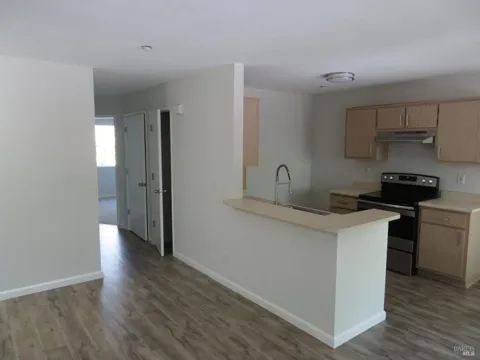 2001 Eastwood Drive ##14