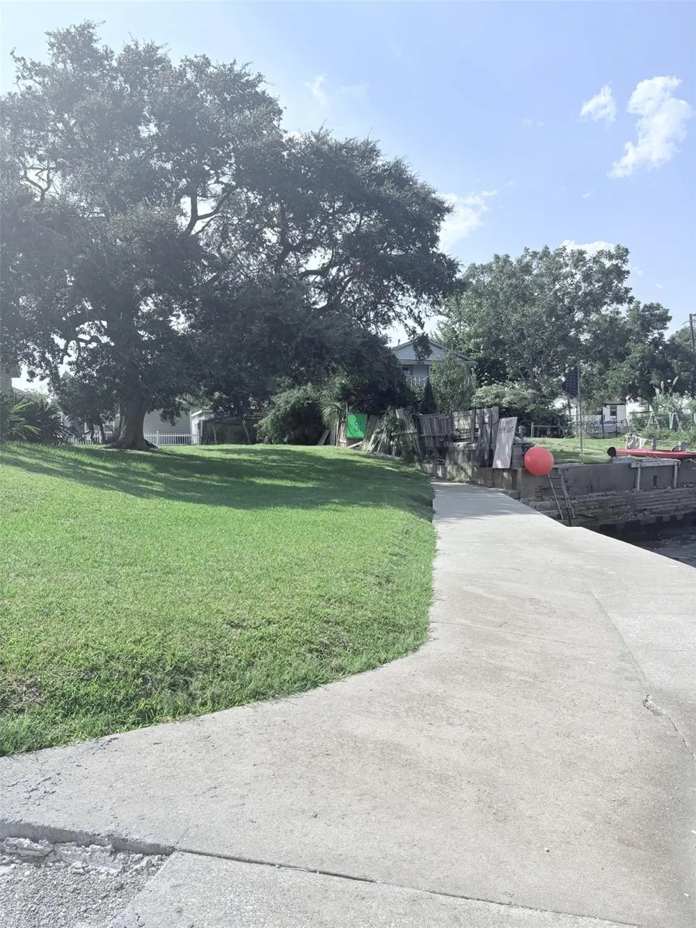 6 Pine Bluff Street La Porte, TX 77571