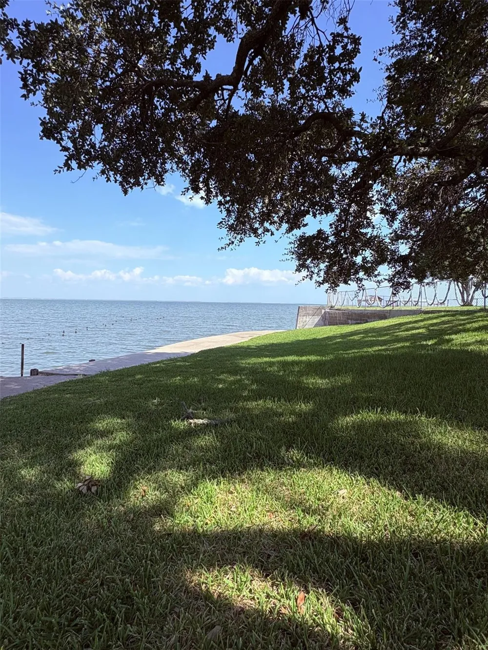 6 Pine Bluff Street La Porte, TX 77571