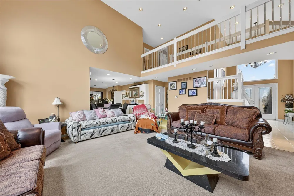 19444 Jack Pine Drive Macomb, MI 48042