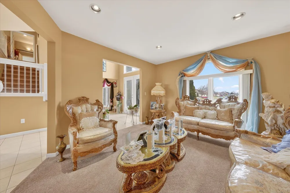 19444 Jack Pine Drive Macomb, MI 48042