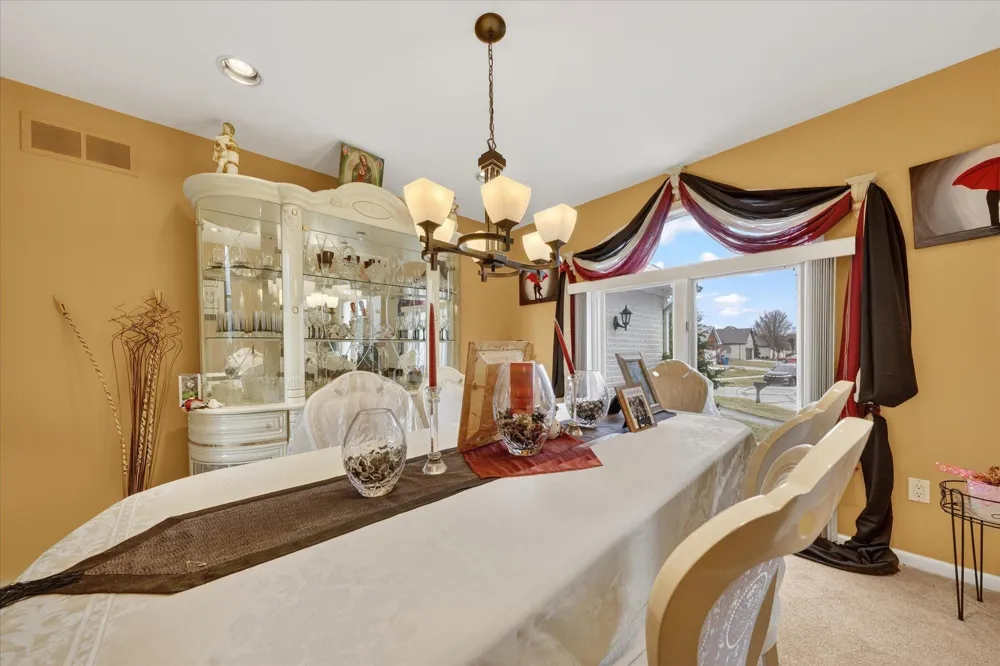 19444 Jack Pine Drive Macomb, MI 48042