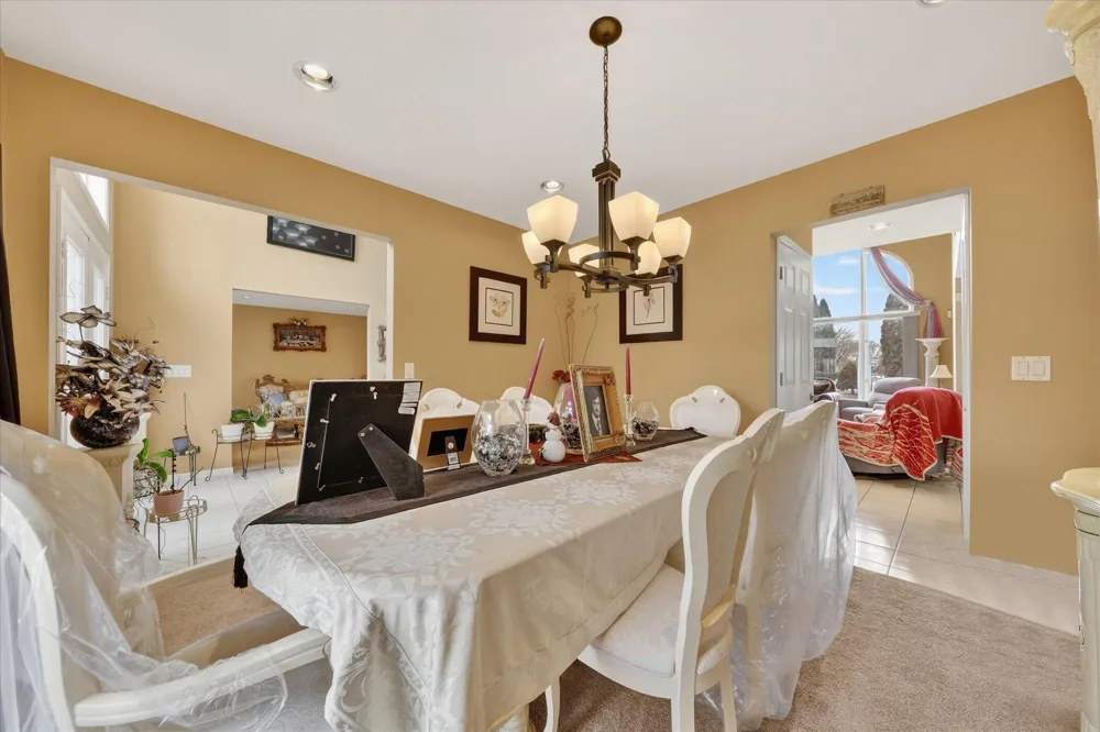 19444 Jack Pine Drive Macomb, MI 48042
