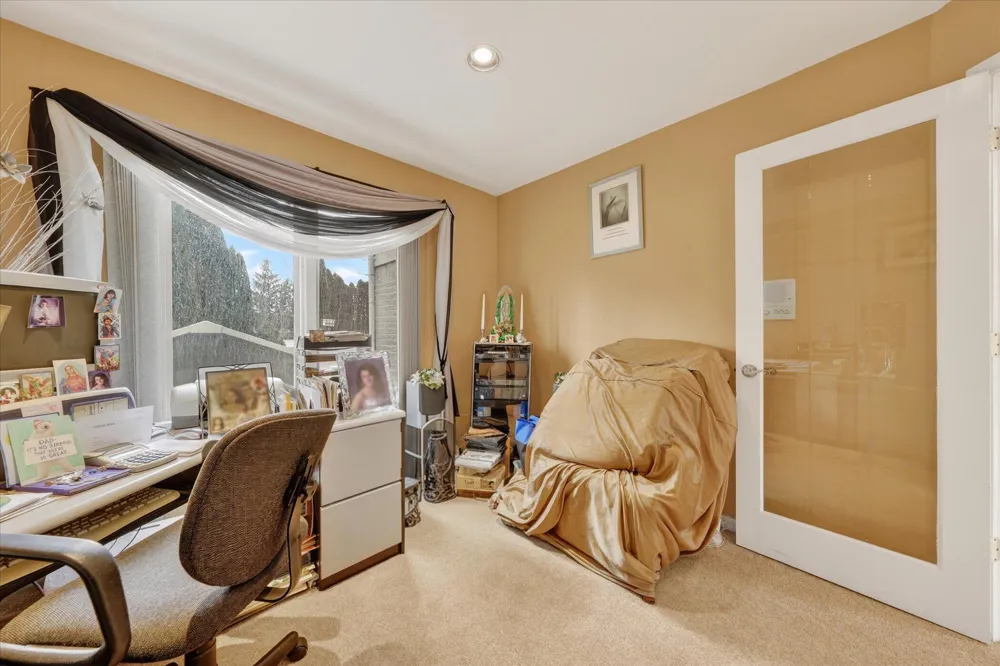 19444 Jack Pine Drive Macomb, MI 48042