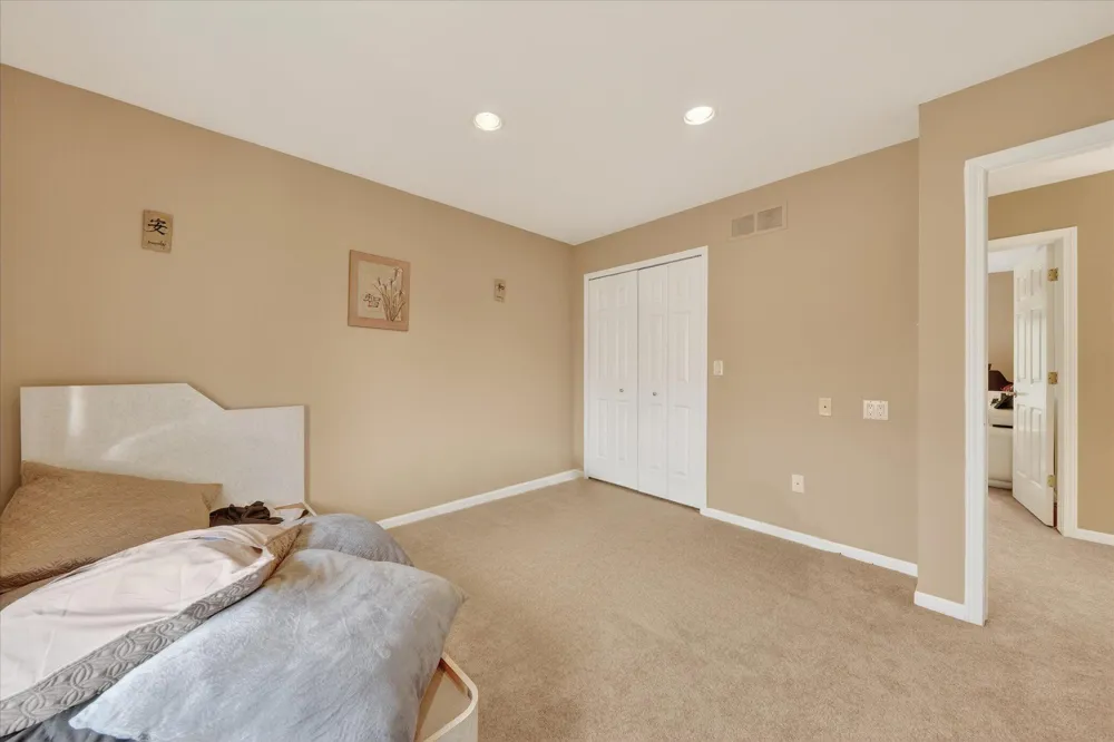 19444 Jack Pine Drive Macomb, MI 48042