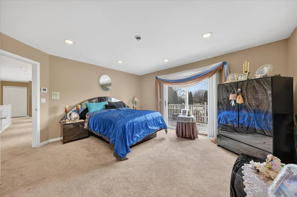19444 Jack Pine Drive Macomb, MI 48042