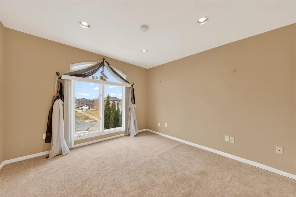 19444 Jack Pine Drive Macomb, MI 48042
