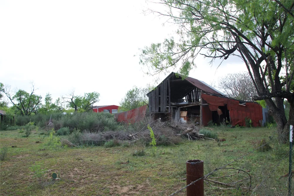 21 County Road 120 Marble Falls, TX 78654