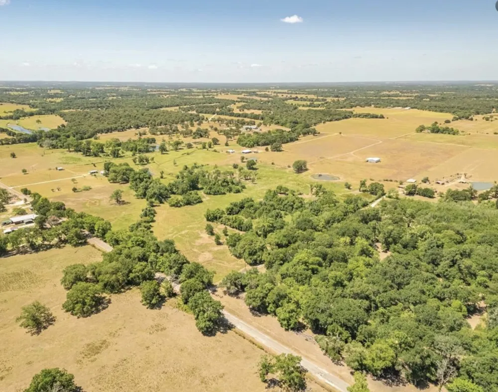 CR 326 Lexington, TX 78947