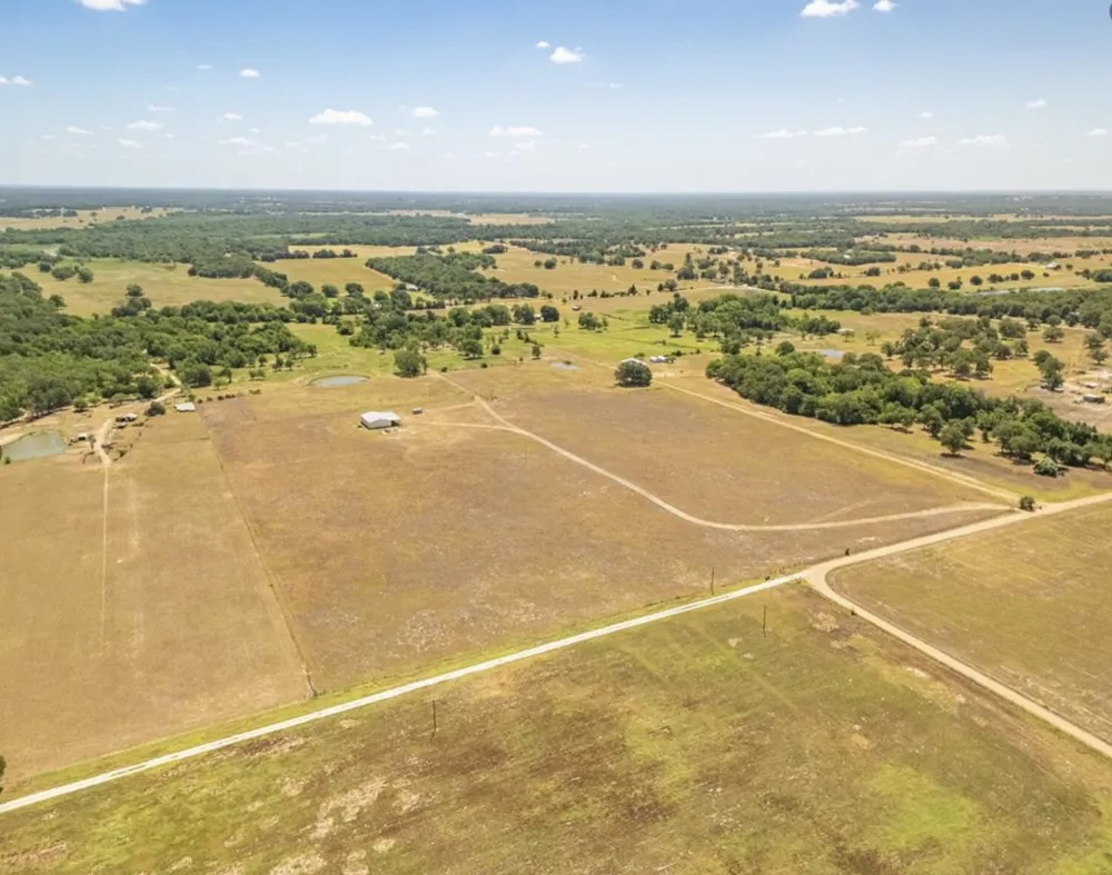 CR 326 Lexington, TX 78947