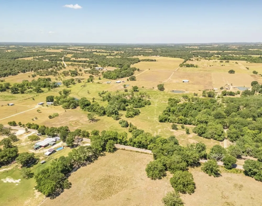 CR 326 Lexington, TX 78947