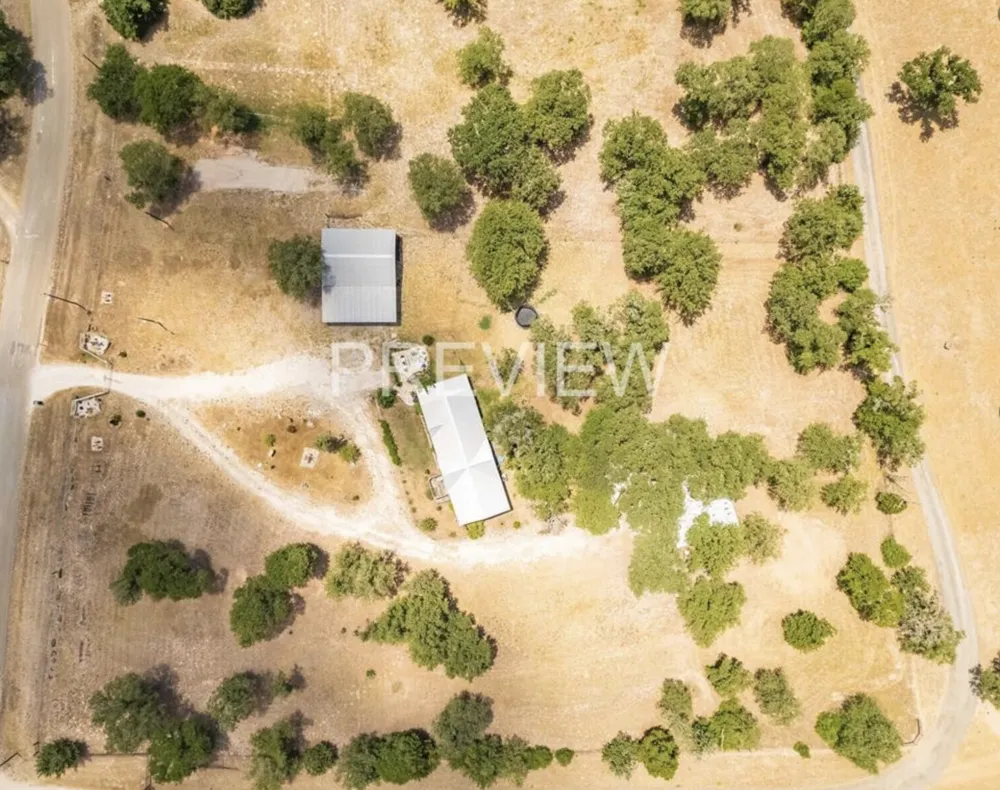 CR 326 Lexington, TX 78947