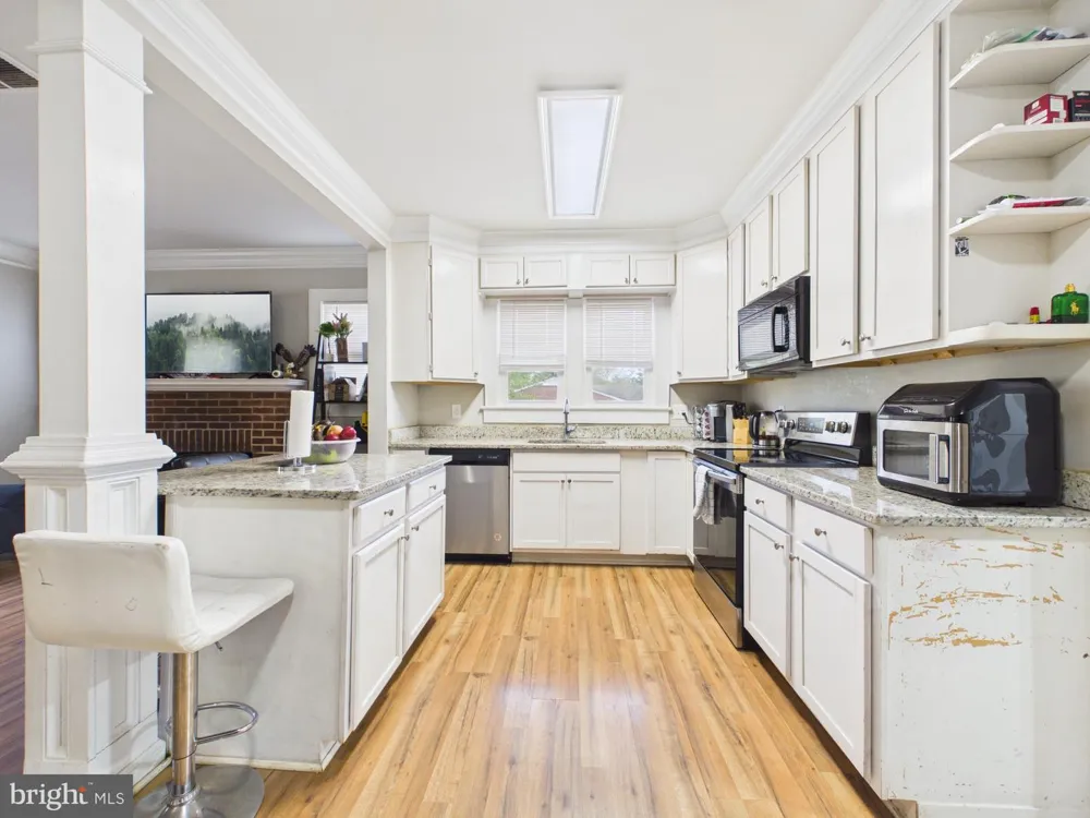181 SANFORD DRIVE Fredericksburg, VA 22406