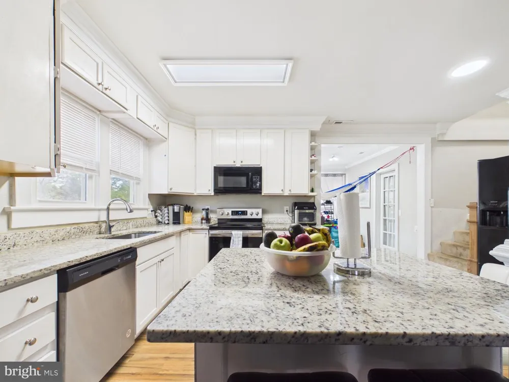 181 SANFORD DRIVE Fredericksburg, VA 22406