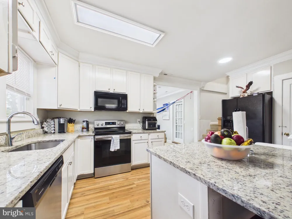 181 SANFORD DRIVE Fredericksburg, VA 22406