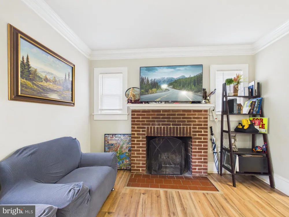 181 SANFORD DRIVE Fredericksburg, VA 22406
