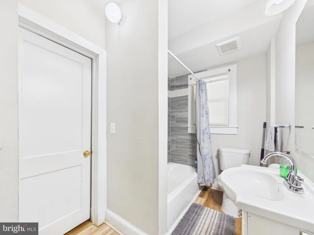 181 SANFORD DRIVE Fredericksburg, VA 22406