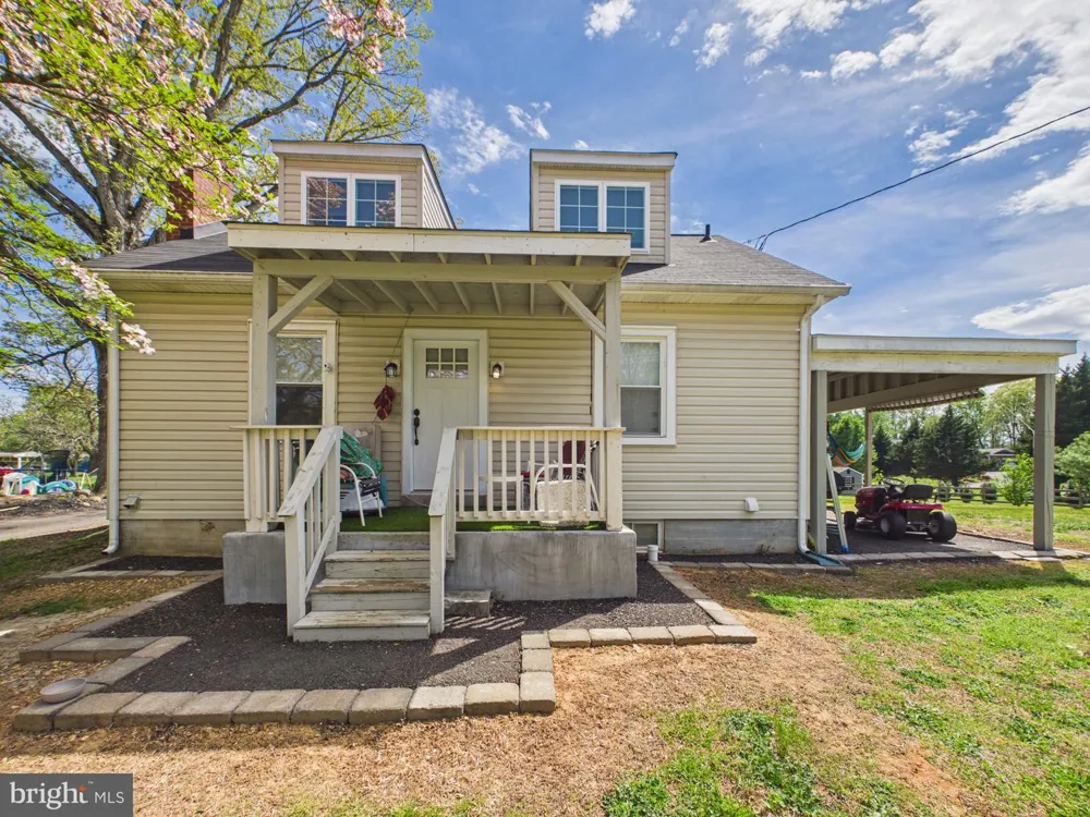 181 SANFORD DRIVE Fredericksburg, VA 22406
