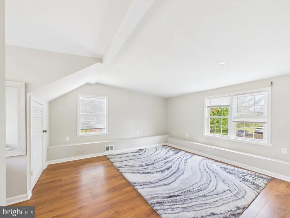 181 SANFORD DRIVE Fredericksburg, VA 22406