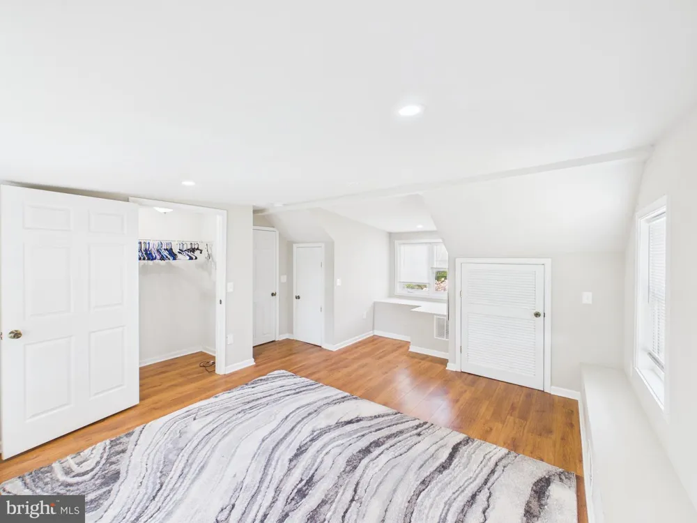 181 SANFORD DRIVE Fredericksburg, VA 22406