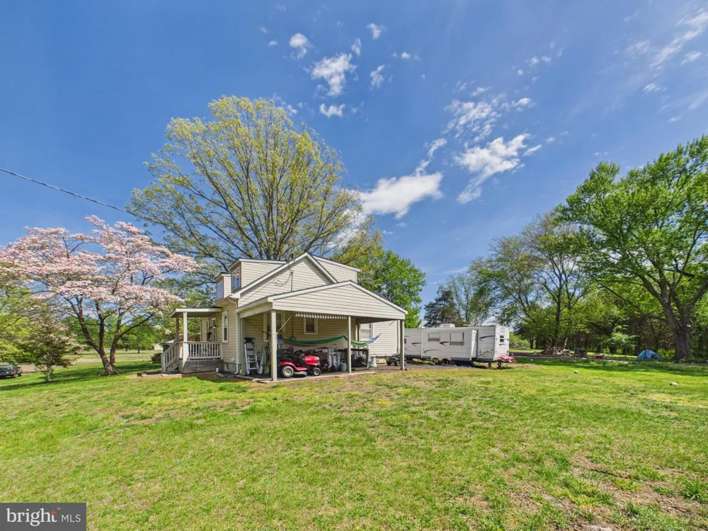 181 SANFORD DRIVE Fredericksburg, VA 22406