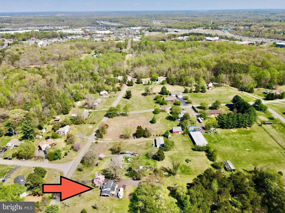 181 SANFORD DRIVE Fredericksburg, VA 22406