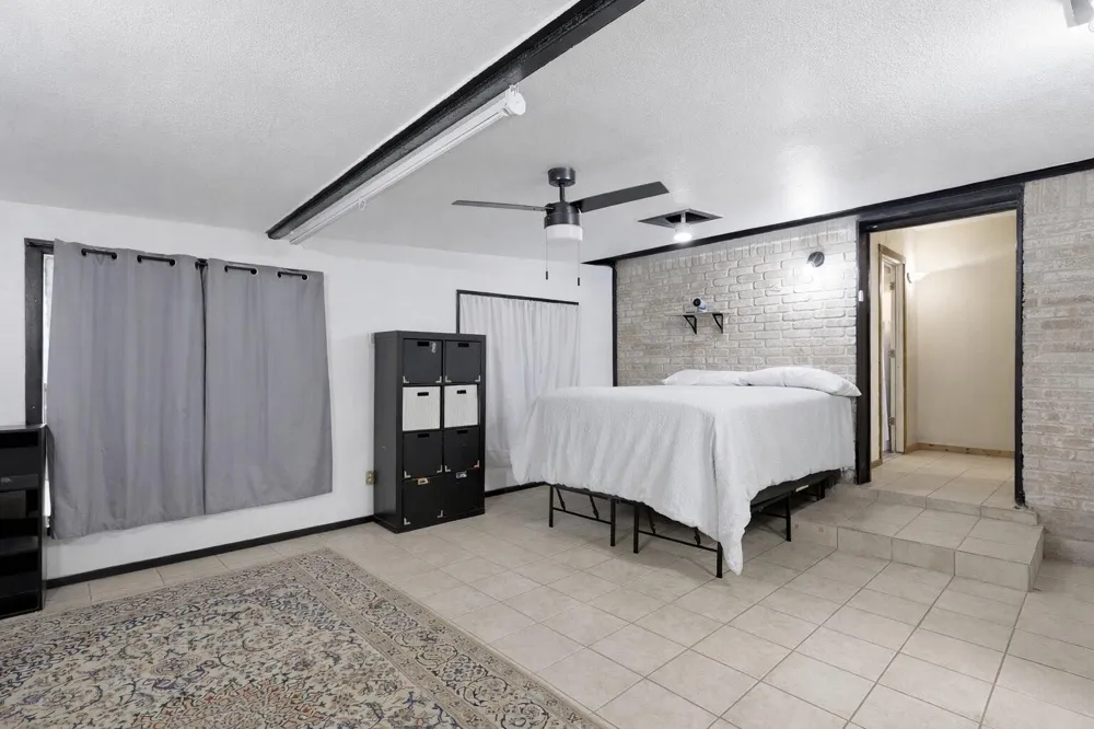 2802 Comanche Street Beeville, TX 78102