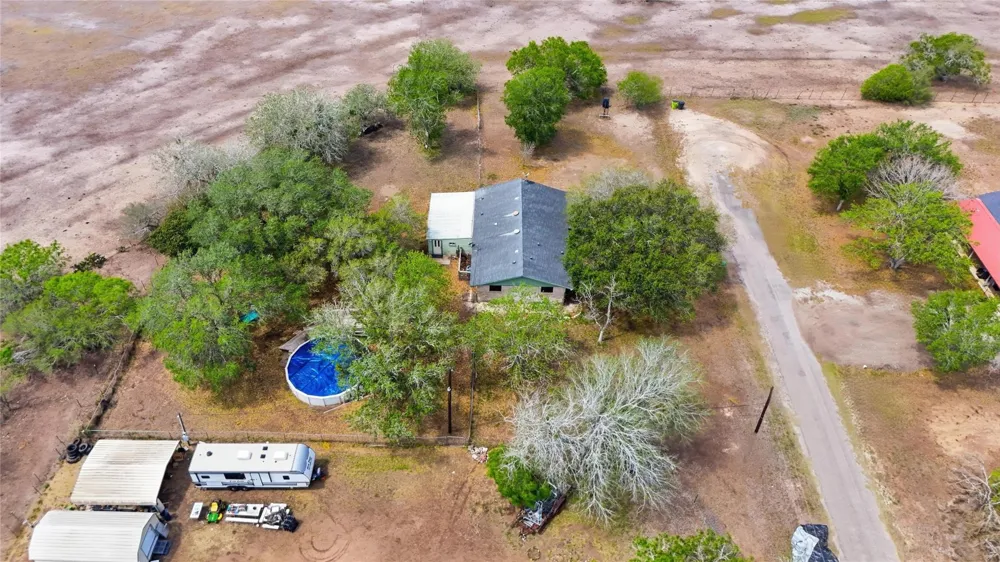 2802 Comanche Street Beeville, TX 78102