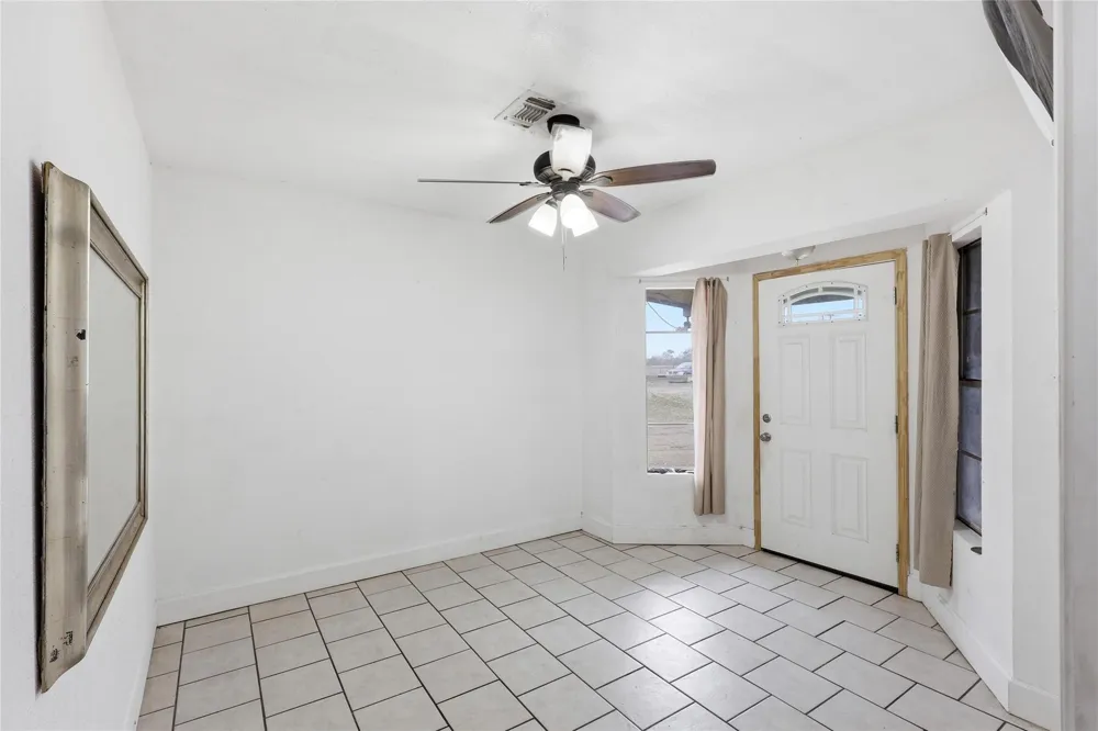 2802 Comanche Street Beeville, TX 78102
