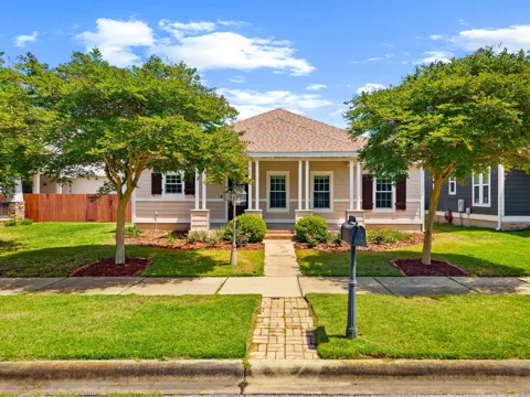 303 Coral Gables Street