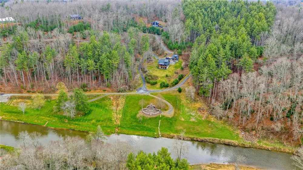 75 Trailwood Drive West Jefferson, NC 28694