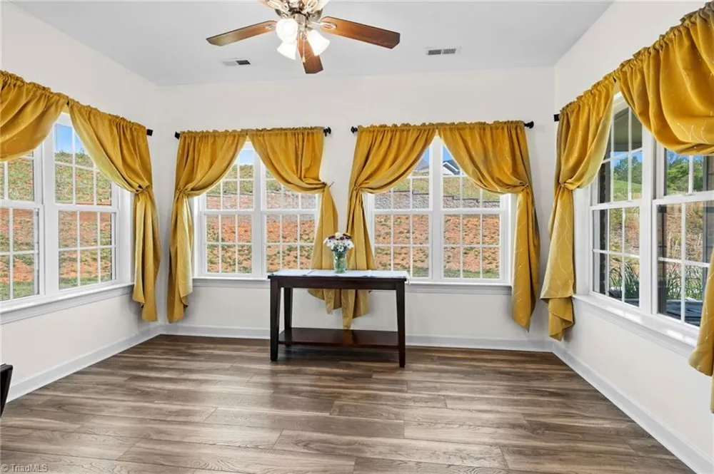 6235 Kershaw Meadows Road Pfafftown, NC 27040