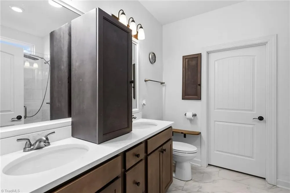 6235 Kershaw Meadows Road Pfafftown, NC 27040