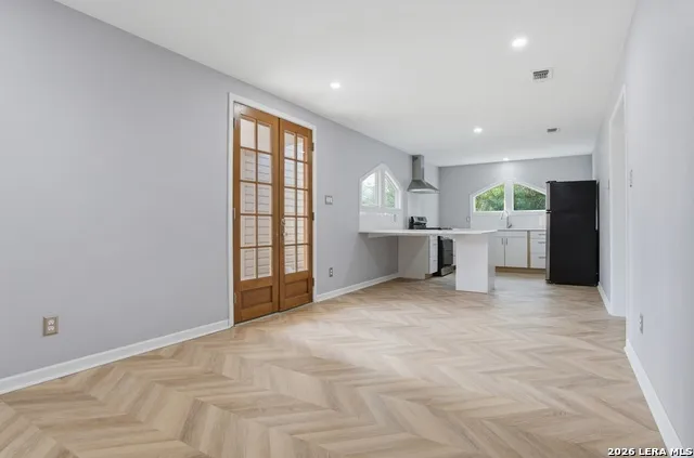 1210 summit San Antonio, TX 78201