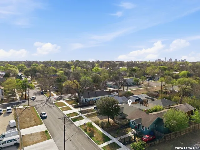 1210 summit San Antonio, TX 78201
