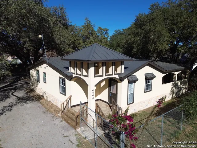 4443 Palace Von Ormy, TX 78073