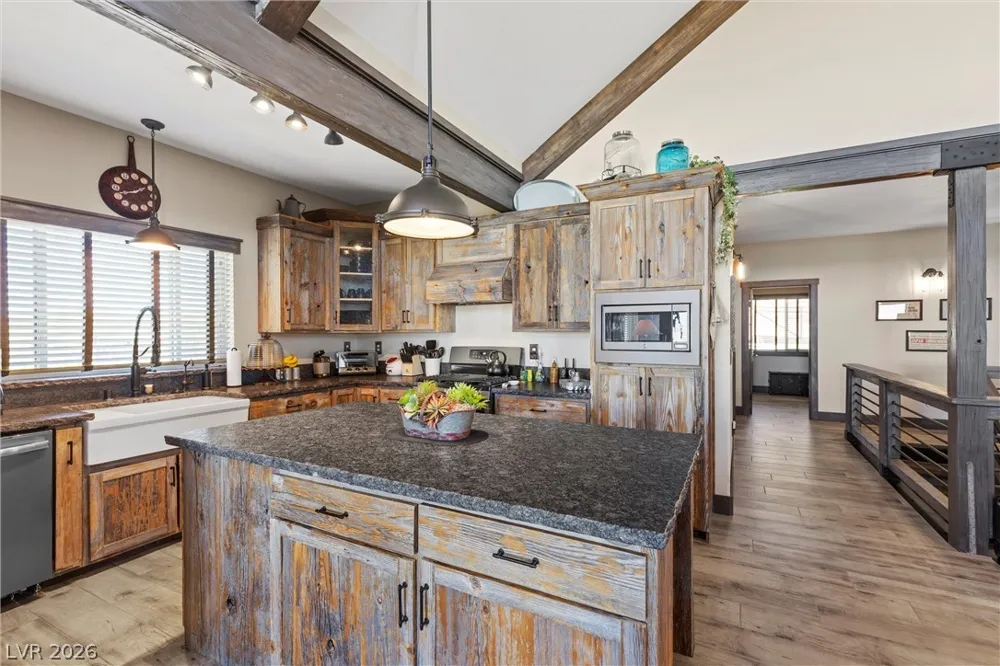 150 Wind Drift Place Cold Creek, NV 89124