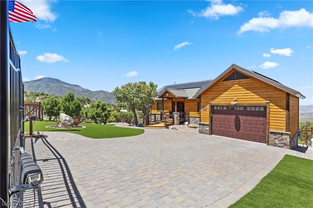 150 Wind Drift Place Cold Creek, NV 89124