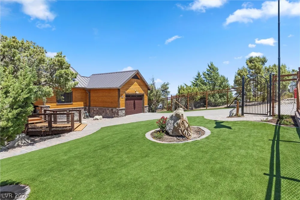 150 Wind Drift Place Cold Creek, NV 89124