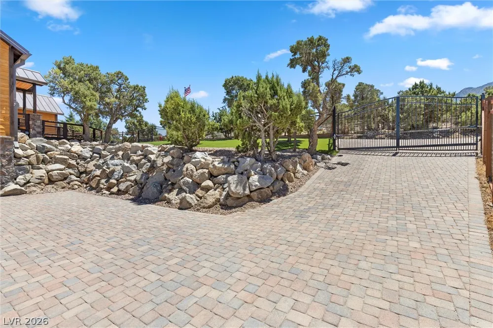 150 Wind Drift Place Cold Creek, NV 89124
