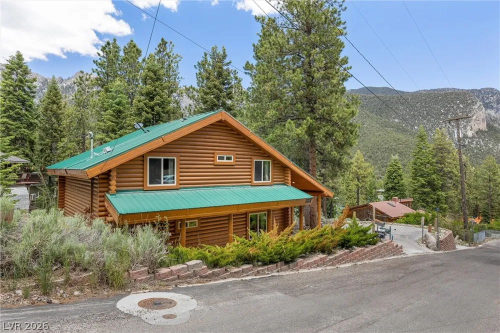 401 Alpine Way Mount Charleston, NV 89124