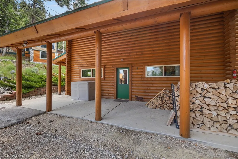 401 Alpine Way Mount Charleston, NV 89124