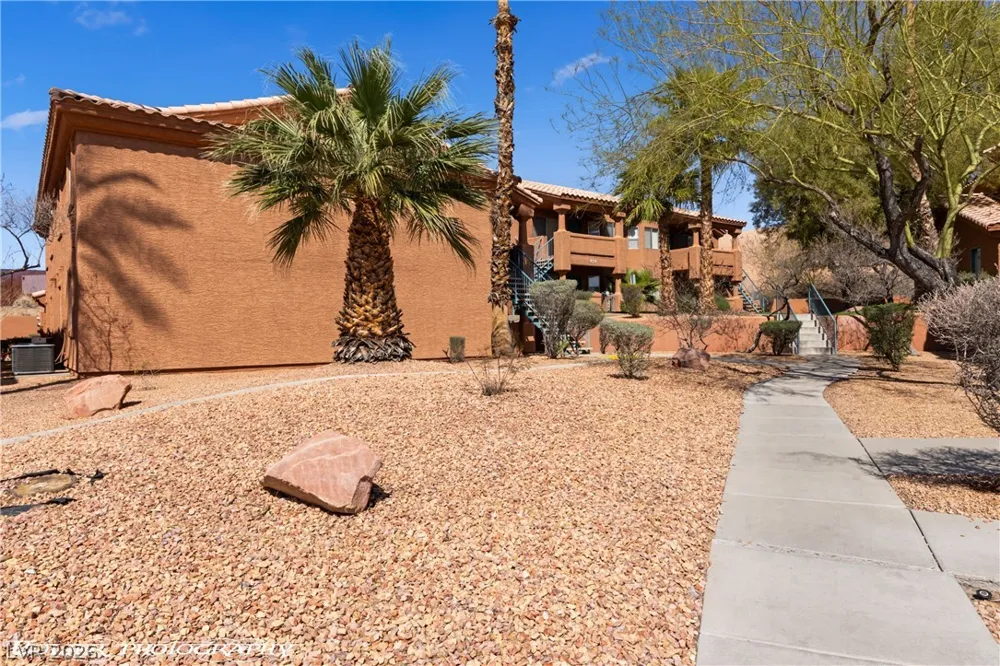 957 Mesquite Springs Drive #102 Mesquite, NV 89027