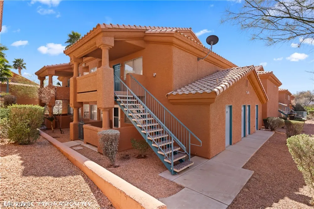 957 Mesquite Springs Drive #102 Mesquite, NV 89027