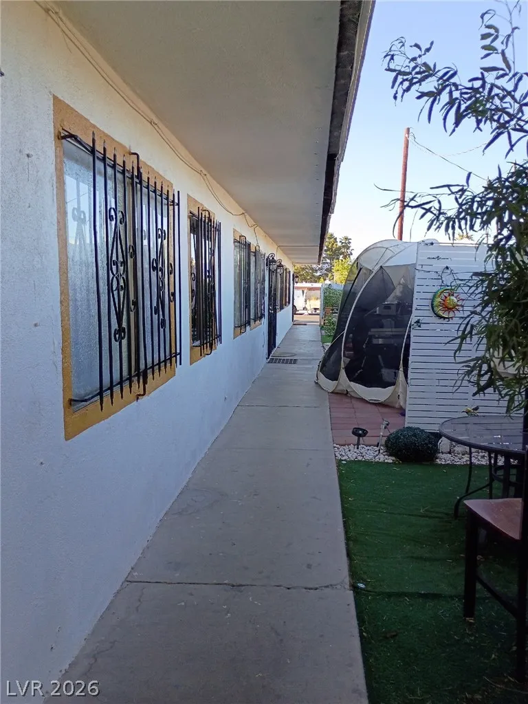 313 Jackson Avenue Las Vegas, NV 89106